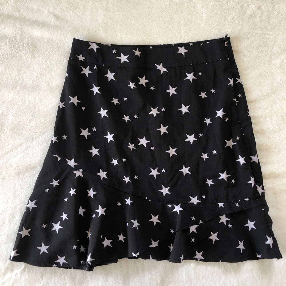 Nasty gal Black and white star skirt